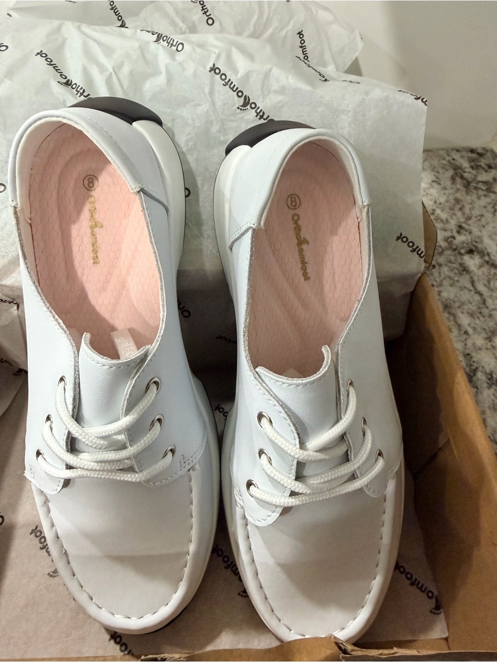 Women’s Orthocomfort SneakersWhite Lace-Up Sneakers with Pink Insole